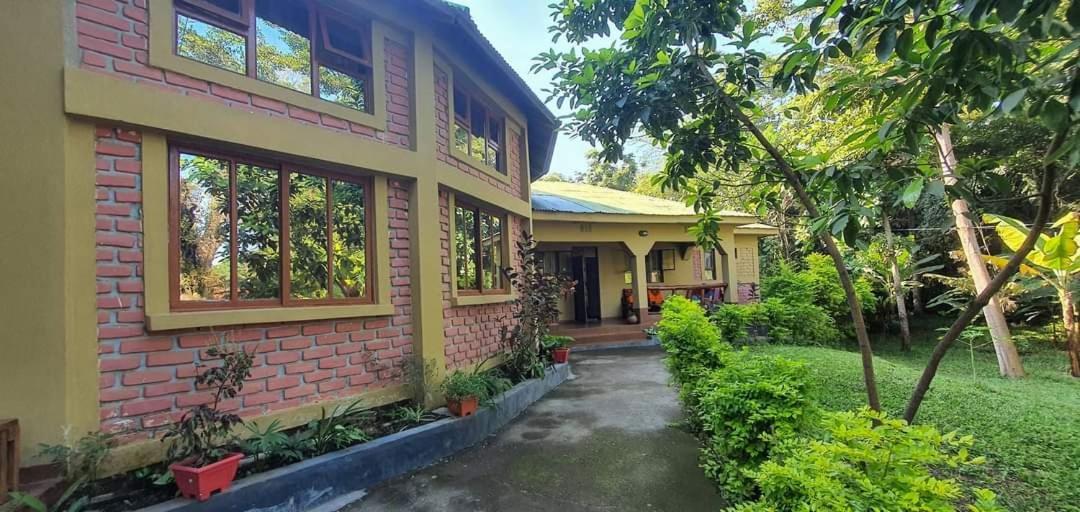 Shamba Hostel Usa River Ngoại thất bức ảnh